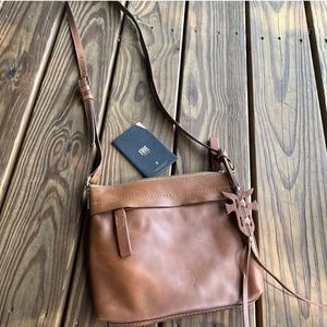 Frye Carson Crossbody in Sunrise with large tassel New purse bag